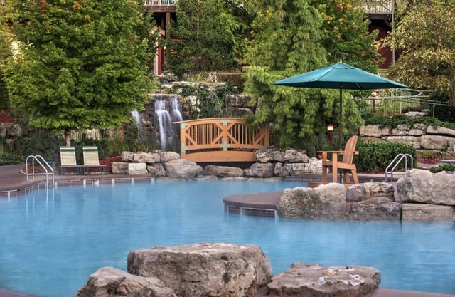 Come Explore at Marriott's Willow Ridge 2 Bedroom Villa