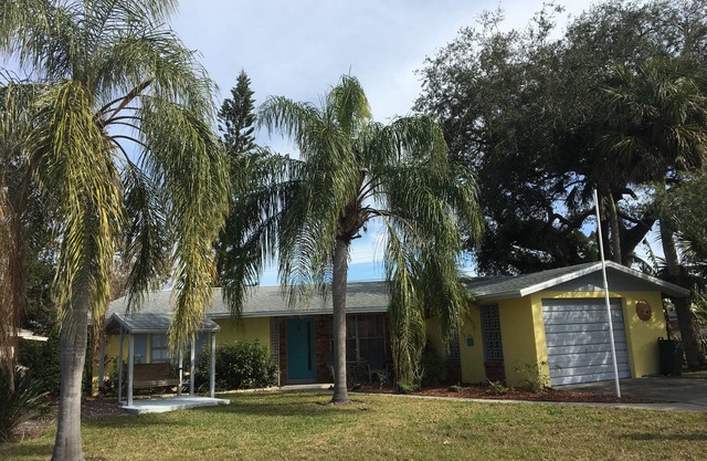 Détente, belle maison avec solarium et terrasse. Moins de 10 min à Siesta Key