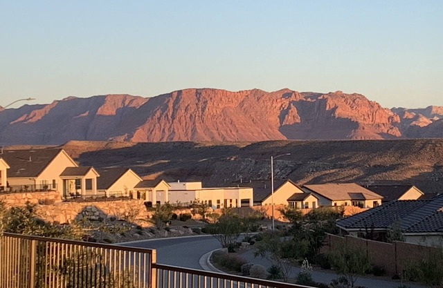 MARCH2026 OPEN/BUILDING?COME STAY NEARBY/GORGEOUS VIEWS/GOLF/BIKE/HIKE/5 STAR!