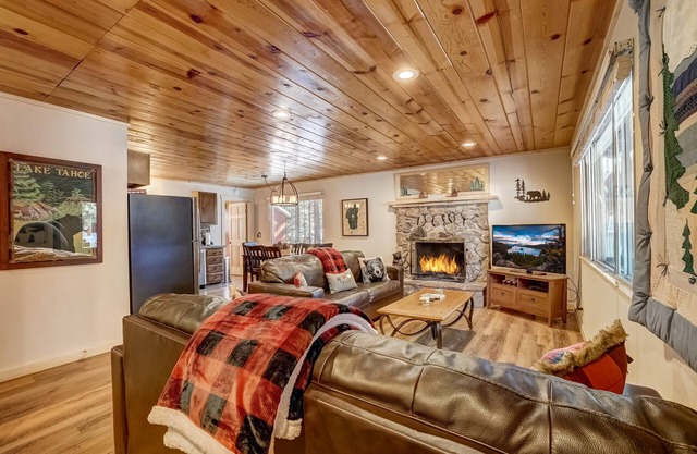 Come Snuggle Up at Cozy Bear Cabin!