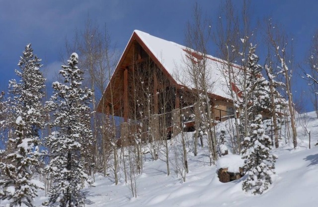 Venez séjourner dans notre Cozy Mountain Home!