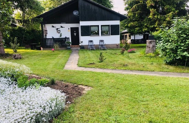 Confortable maison de vacances 4 étoiles, terrasse couverte, jardin, WLAN, incl. frais supplémentaires