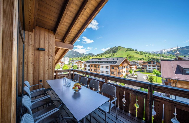 Comfort 10-12-person apartment in the holiday park Landal Resort Maria Alm