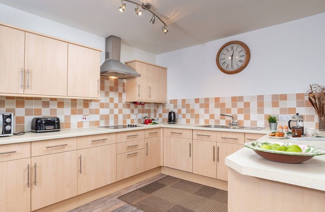 3 bedroom accommodation in Paignton