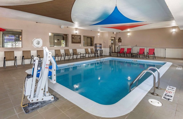 Comfort Inn Moline - Quad Cities
