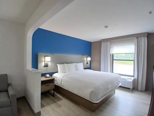 Comfort Inn near Downtown & Blue Ridge PKWY