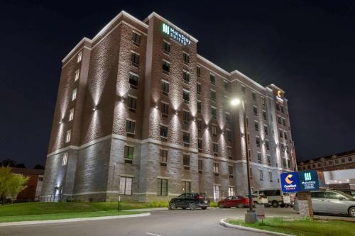 Comfort Suites Cincinnati University - Downtown