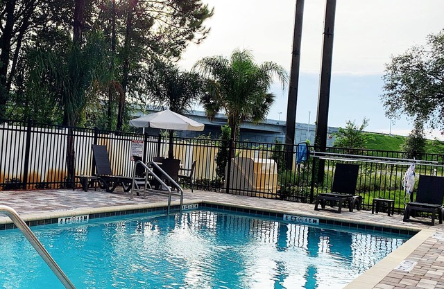 Comfort Suites Daytona Beach - Speedway