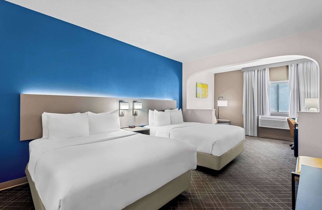 Comfort Suites Denver North - Westminster