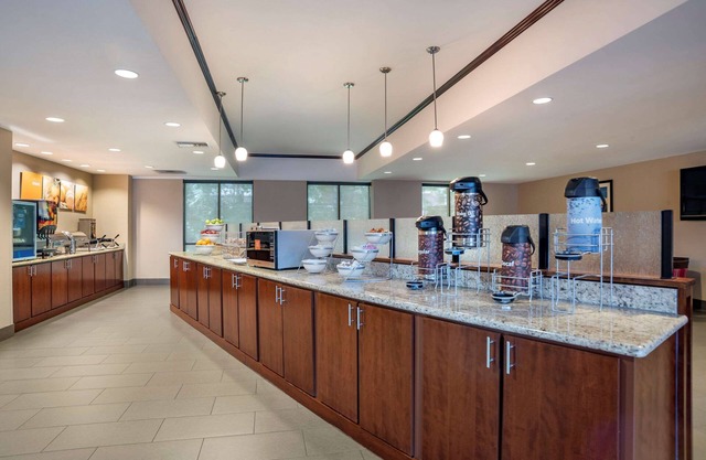Comfort Suites Mobile