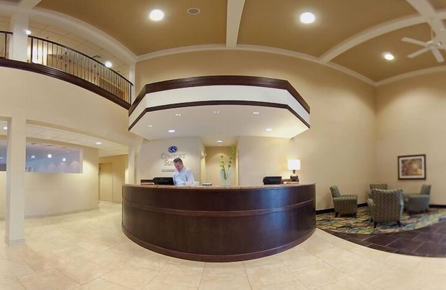 Comfort Suites near Hot Springs Park