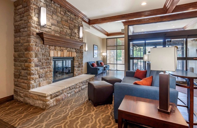 Comfort Suites Oshkosh