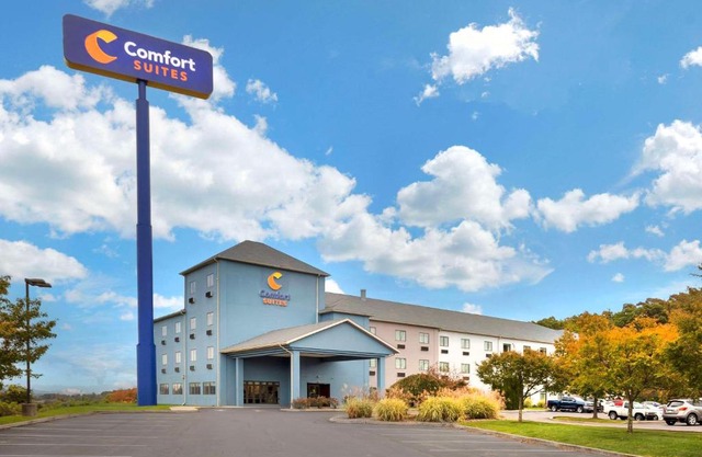 Comfort Suites