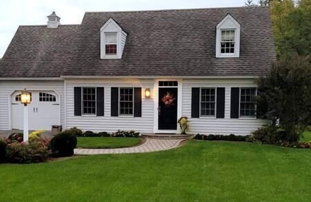 Comfortable Family Home in Amish Country!, Farm View Country Estates!