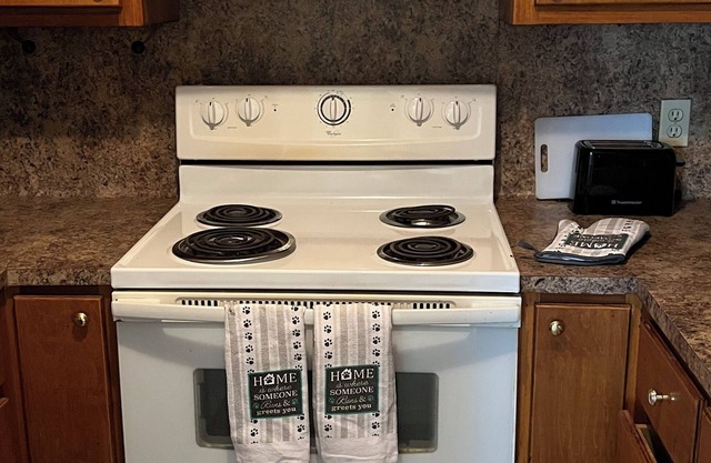 Comfortable 1 bedroom near LSU and stadium