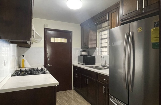 Comfortable 2 BR Gated Home w/Garage
