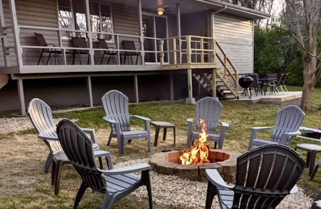 Comfortable 3-bedroom Home Near Bull Shoals Lake
