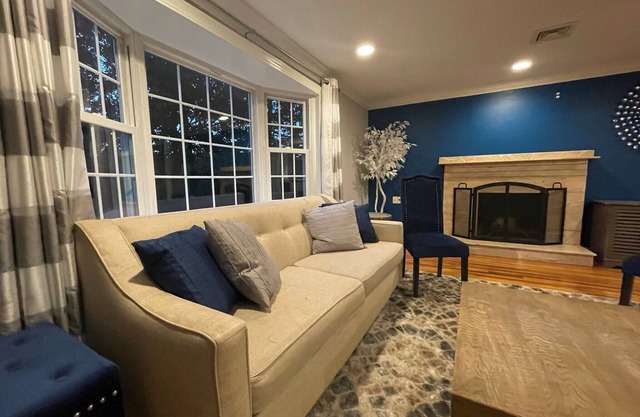 Comfortable 4 Bedroom Home with a Large Deck
