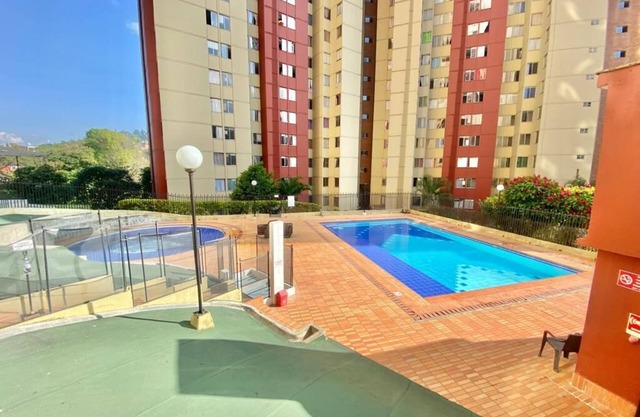 Comfortable and comfortable apartment in Medellin Colombia, just 5 minutes from downtown