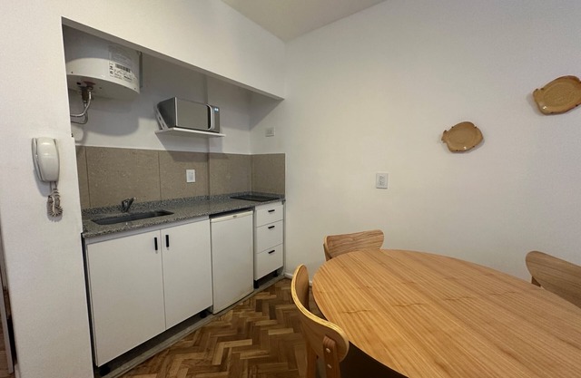Comfortable and functional studio apartment in Courts and Center