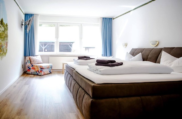 Comfortable and versatile room -Perfect for rest, work and exchange - Smart Resorts B&B