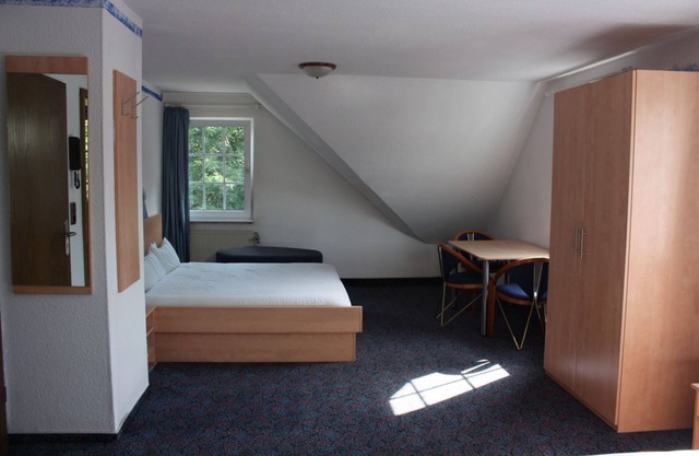 Comfortable and versatile rooms-perfect for relaxation, work and exchange - Smart Resorts B&B