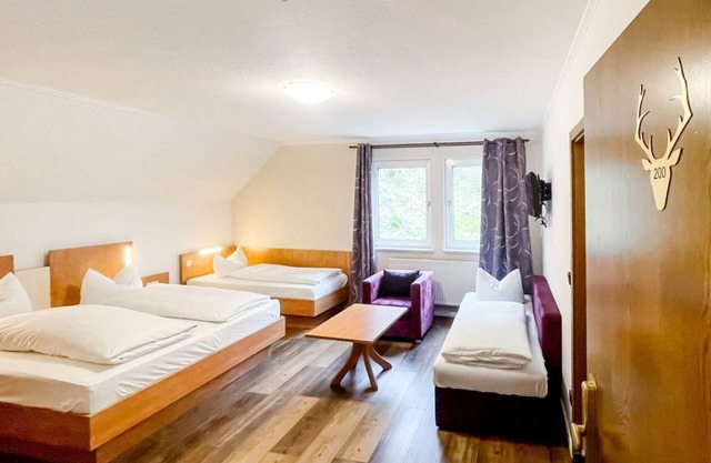 Comfortable and versatile room -Perfect for rest, work and exchange - Smart Resorts B&B