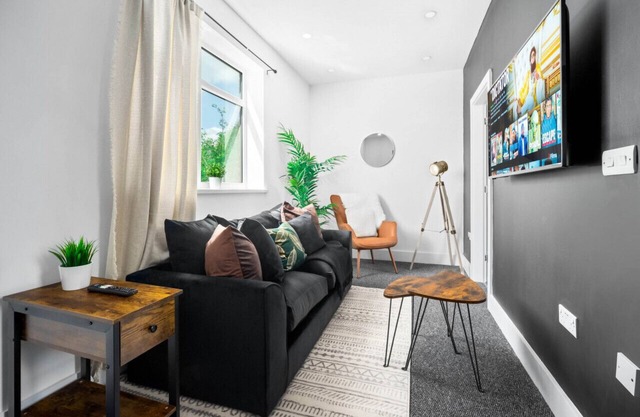 Luxury Apartment - Rowley Regis