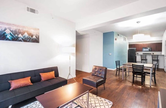 Comfortable Apartment Near UNC