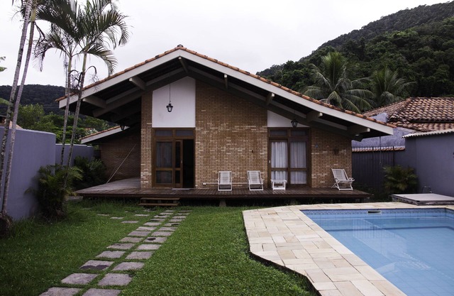 Confortable maison de plage avec piscine, terrasse, barbecue, à 300m de la plage