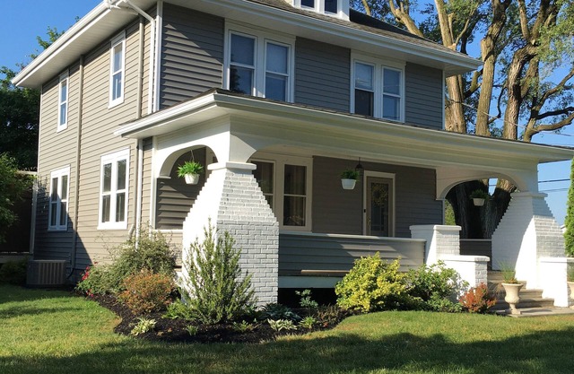 Near MUD SALES! 4 bedroom, Comfortable Craftsman Getaway!