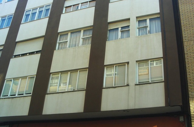 ÉTAGE CONFORTABLE DANS LA ZONE CENTRALE DE FERROL
