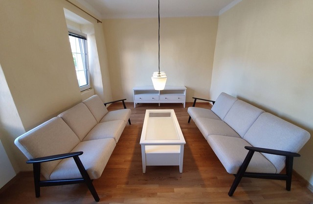 Comfortable Four Bedroom Apartment in Komen