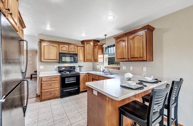 Comfy, spacious ranch duplex - near Green Bay