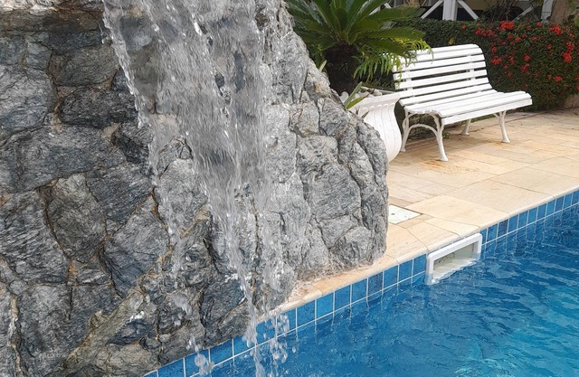 Maison confortable avec piscine à 100m de la plage à Peruibe, très bien situé.