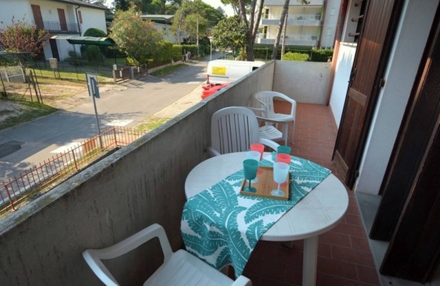 Comfortable flat with balcony for 5 guests in Lignano Sabbiadoro