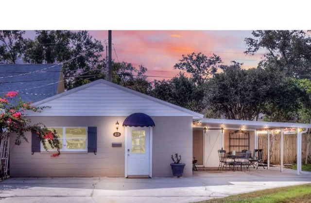 Comfortable Lakeland Cottage Retreat