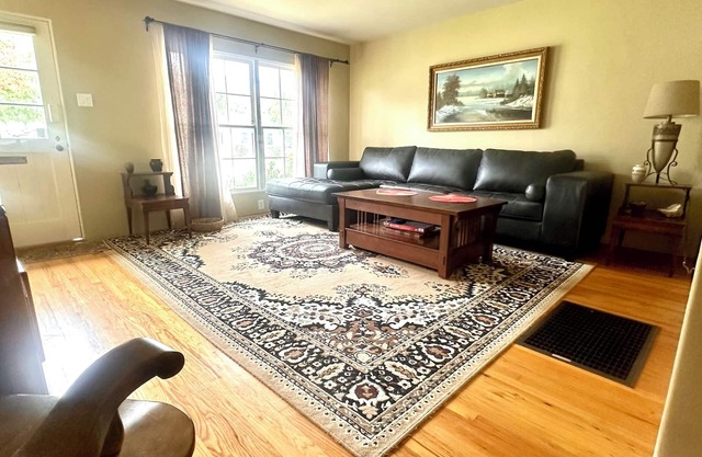Midtown confortable, un lieu de chambre.