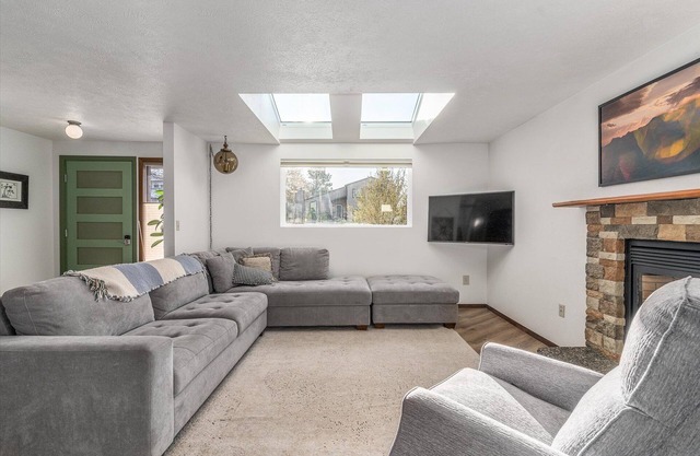 Comfortable, quiet and cozy, great access to south Spokane, Valley and airport