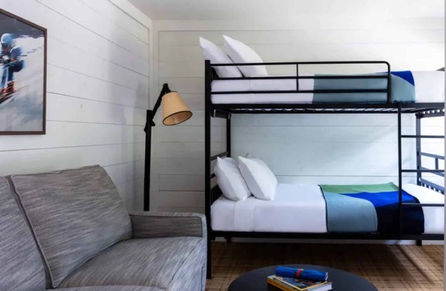 Comfortable Retreat for Explorers Near Von Trapp Lodge! Outdoor Pool!