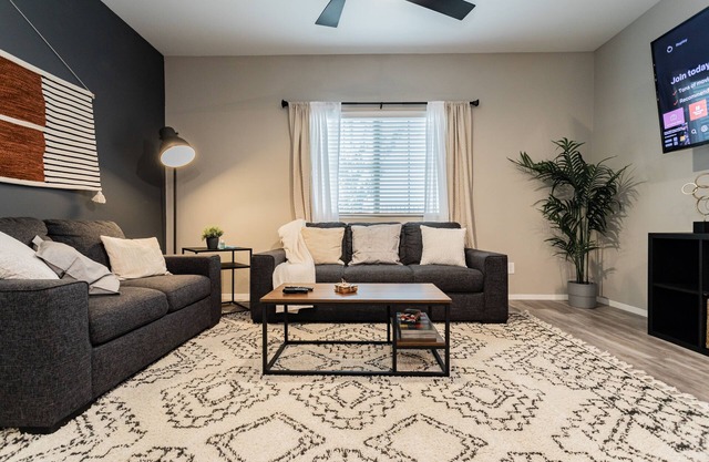 Comfortable, Spacious, Two Story Townhouse just for you!