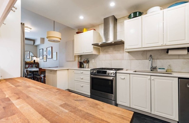 Comfortable Stay in Historic, Brooklyn Brownstone
