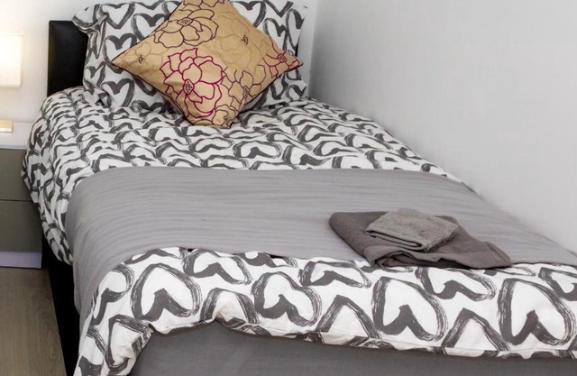 Comfortable stay in Shirley, Solihull - Room 3
