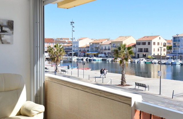 Studio confortable au cœur du port avec parking gratuit