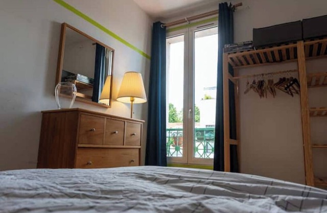 Confortable deux pièces aux portes de Paris.
