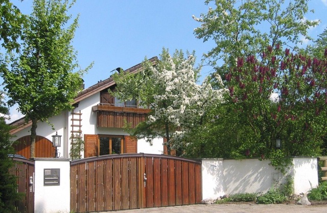 Appartement confort confortablement meublé dans une maison de campagne indépendante