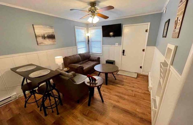 Bull Shoals Cottage #1 by the Lake!