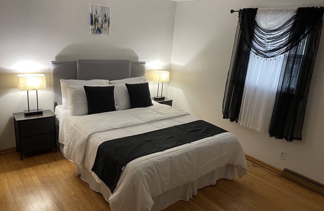 Comfy Cozy Casa in Milwaukee, WI