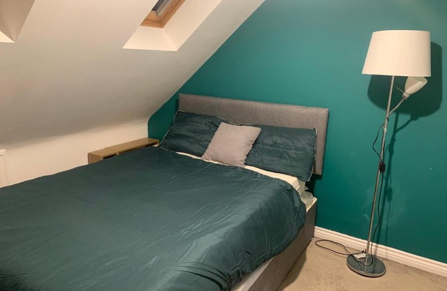 Comfy double Bedroom in Greater Manchester