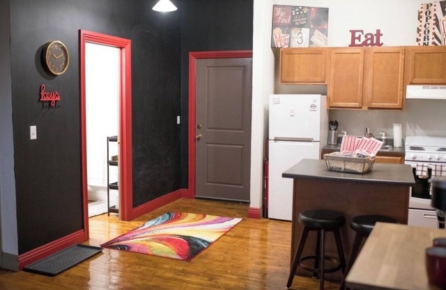 Comfy Downtown Detroit Loft with free parking.